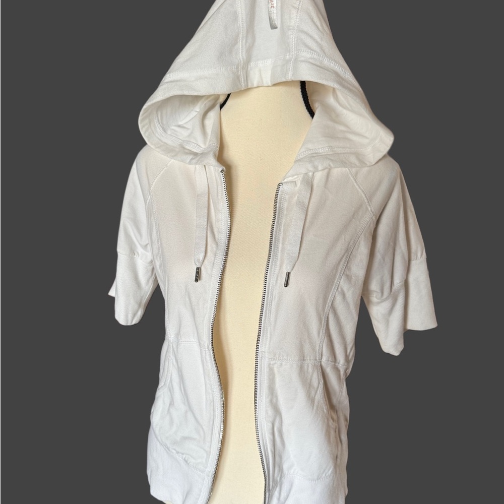 Zella M Women’s White Short Sleeve Hoodie